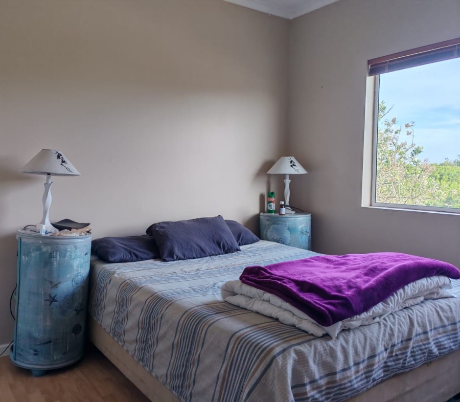 5 Bedroom Property for Sale in Cannon Rocks Eastern Cape